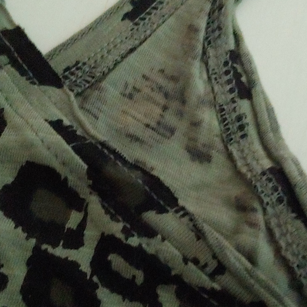 Leopard Print Tank - Picture 3 of 3